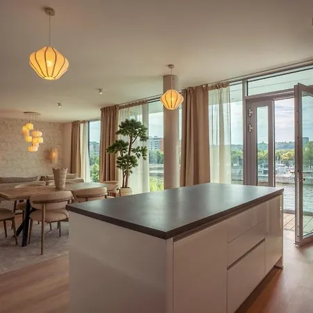 Meuse Riverside Apartamento