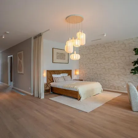 Meuse Riverside Apartamento *